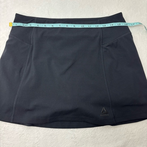 Reebok Jet Black Sports Skirt -Skort Size M - Picture 4 of 7